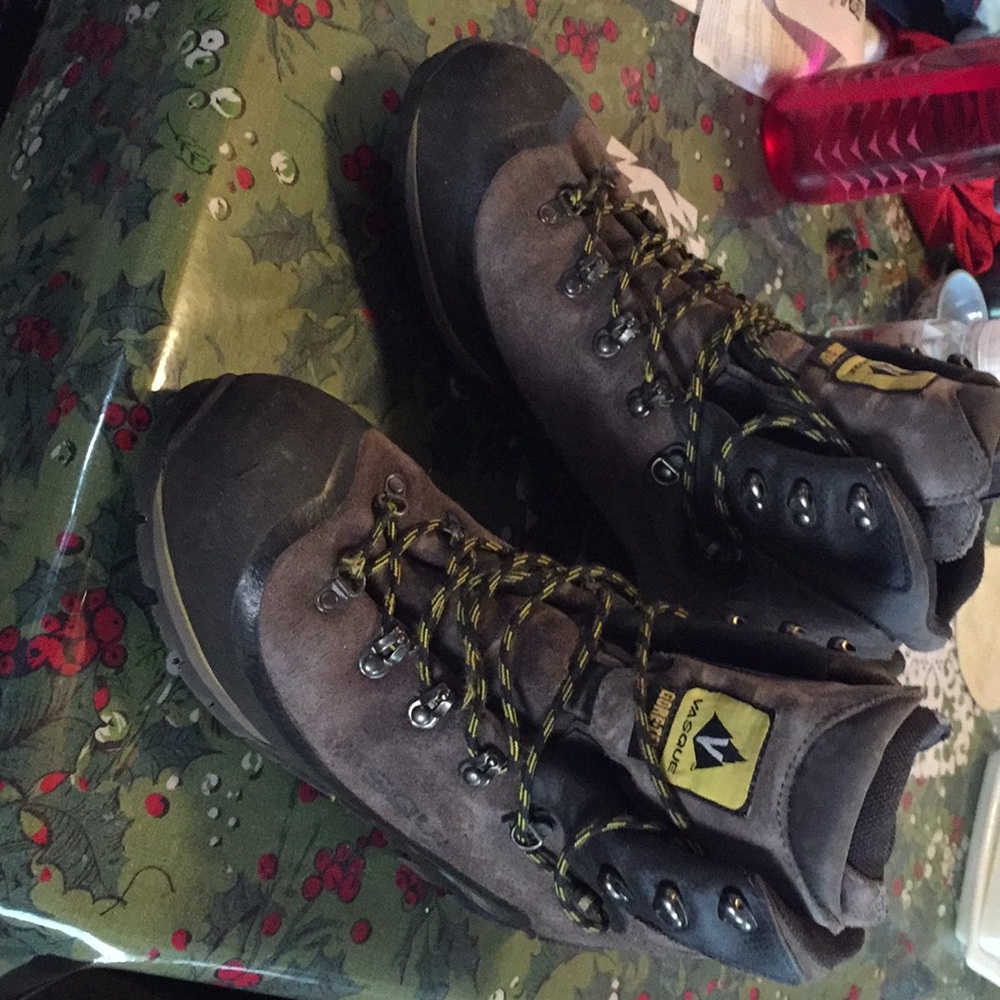 Men’s mountaineering boots